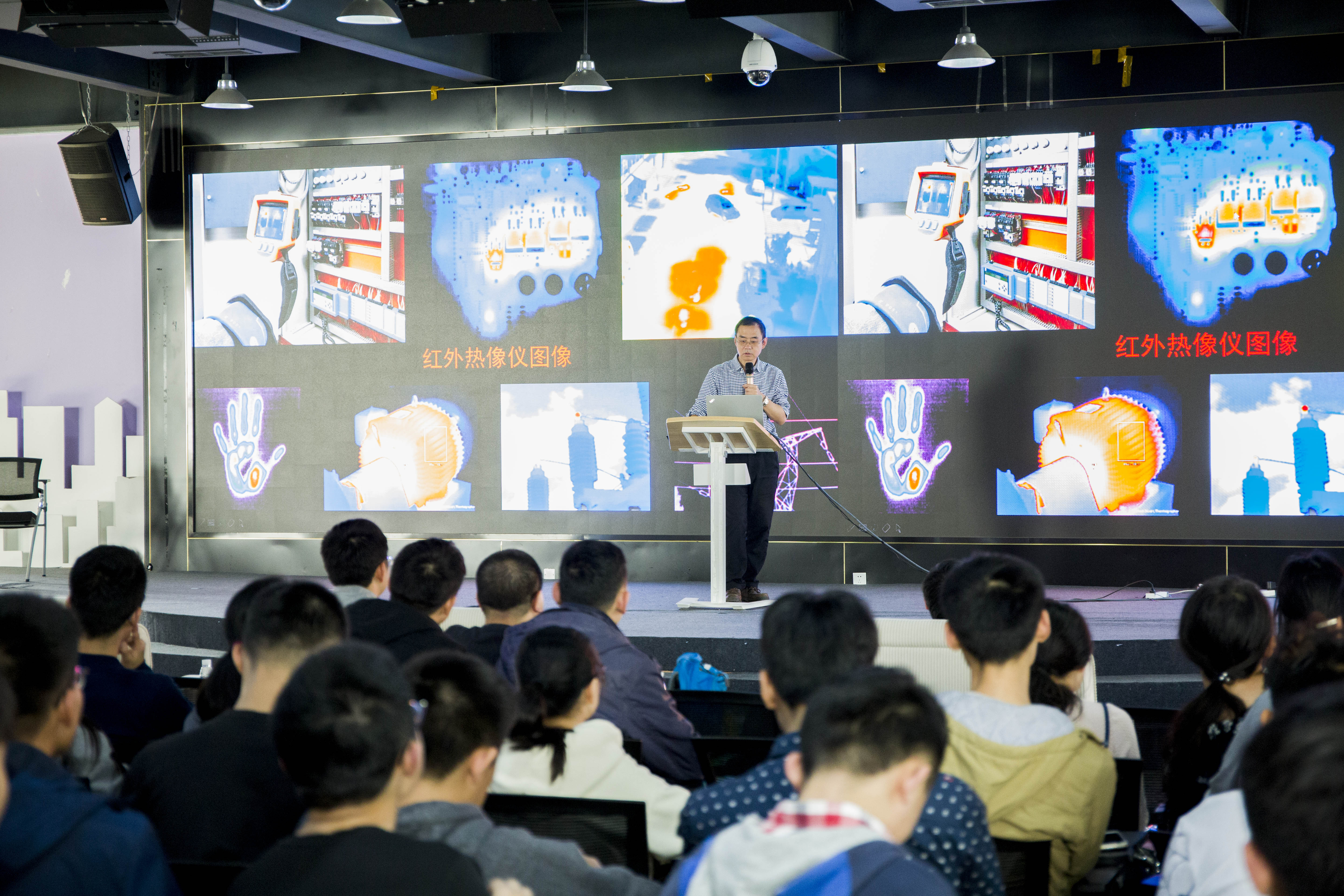 4f1b4e141f33e07ea758402c764011c7.jpg 4f1b4e141f33e07ea758402c764011c7.jpg