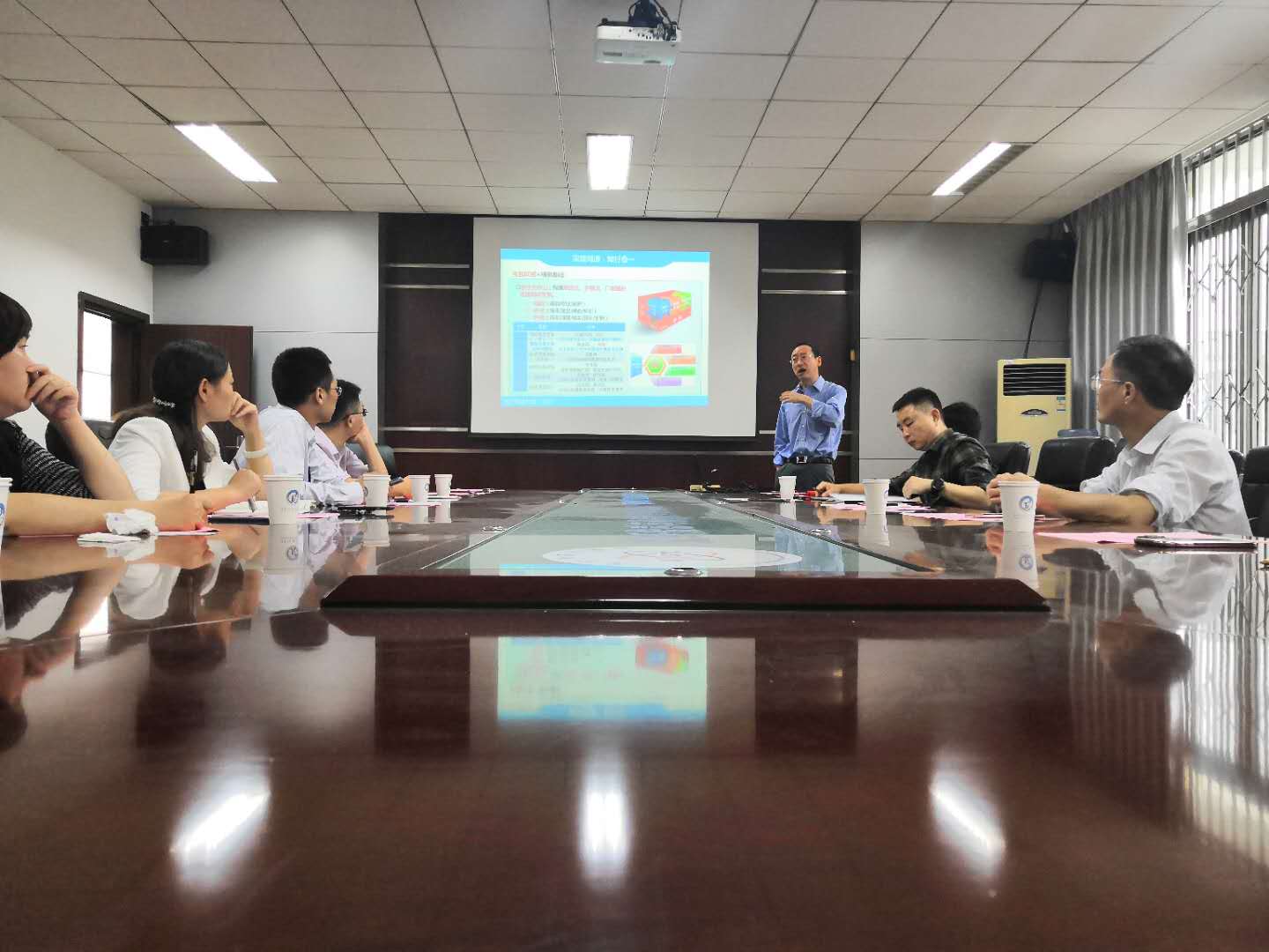 8099f2087deb07a47b96bca50c004014.jpg 8099f2087deb07a47b96bca50c004014.jpg