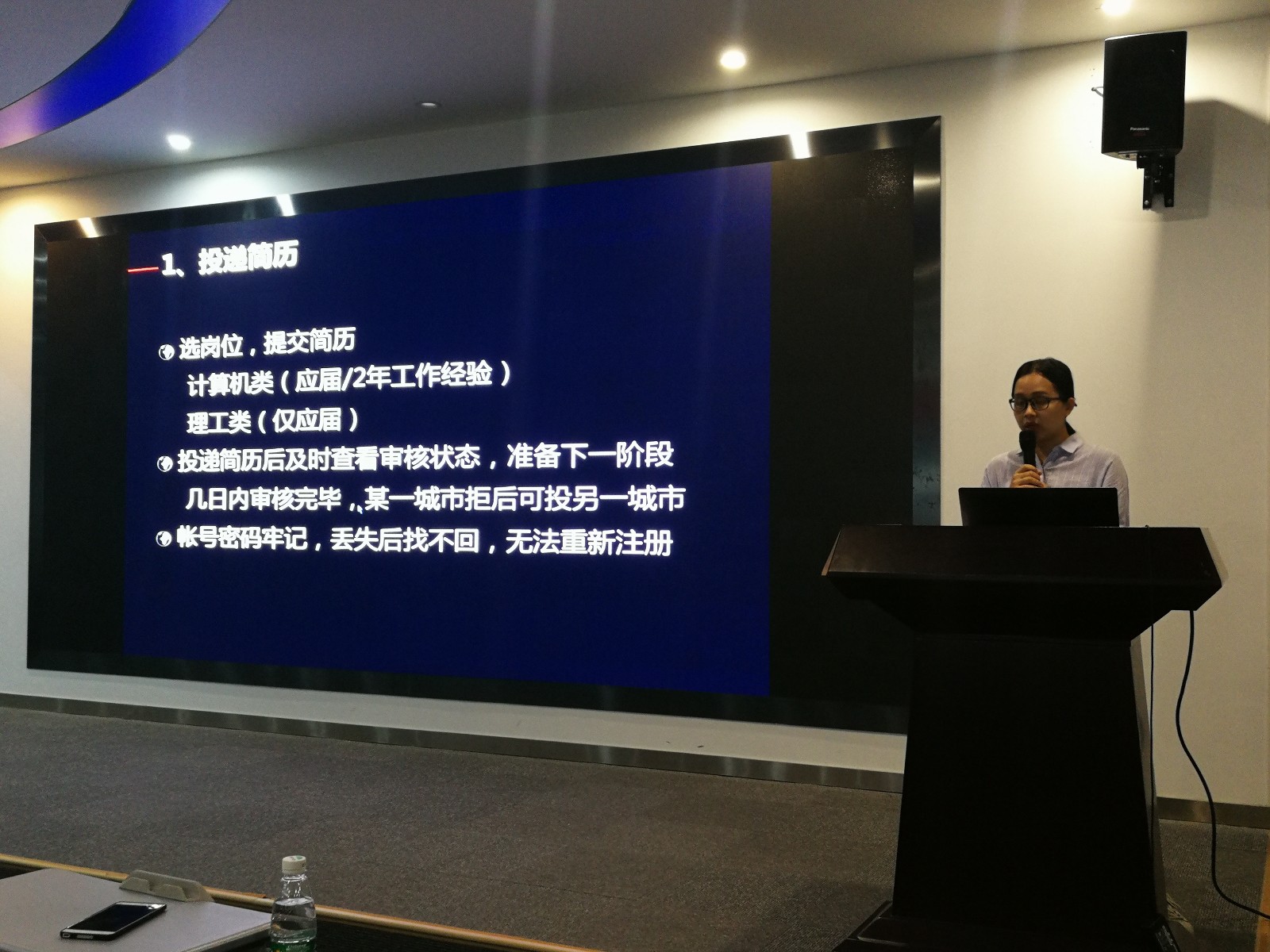 b5efa11338934c8a6ecf5117830484cf.jpg b5efa11338934c8a6ecf5117830484cf.jpg