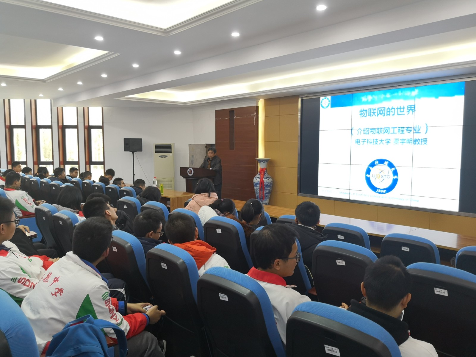 b9711b64e5464c4ea70627814996f75d.jpg b9711b64e5464c4ea70627814996f75d.jpg