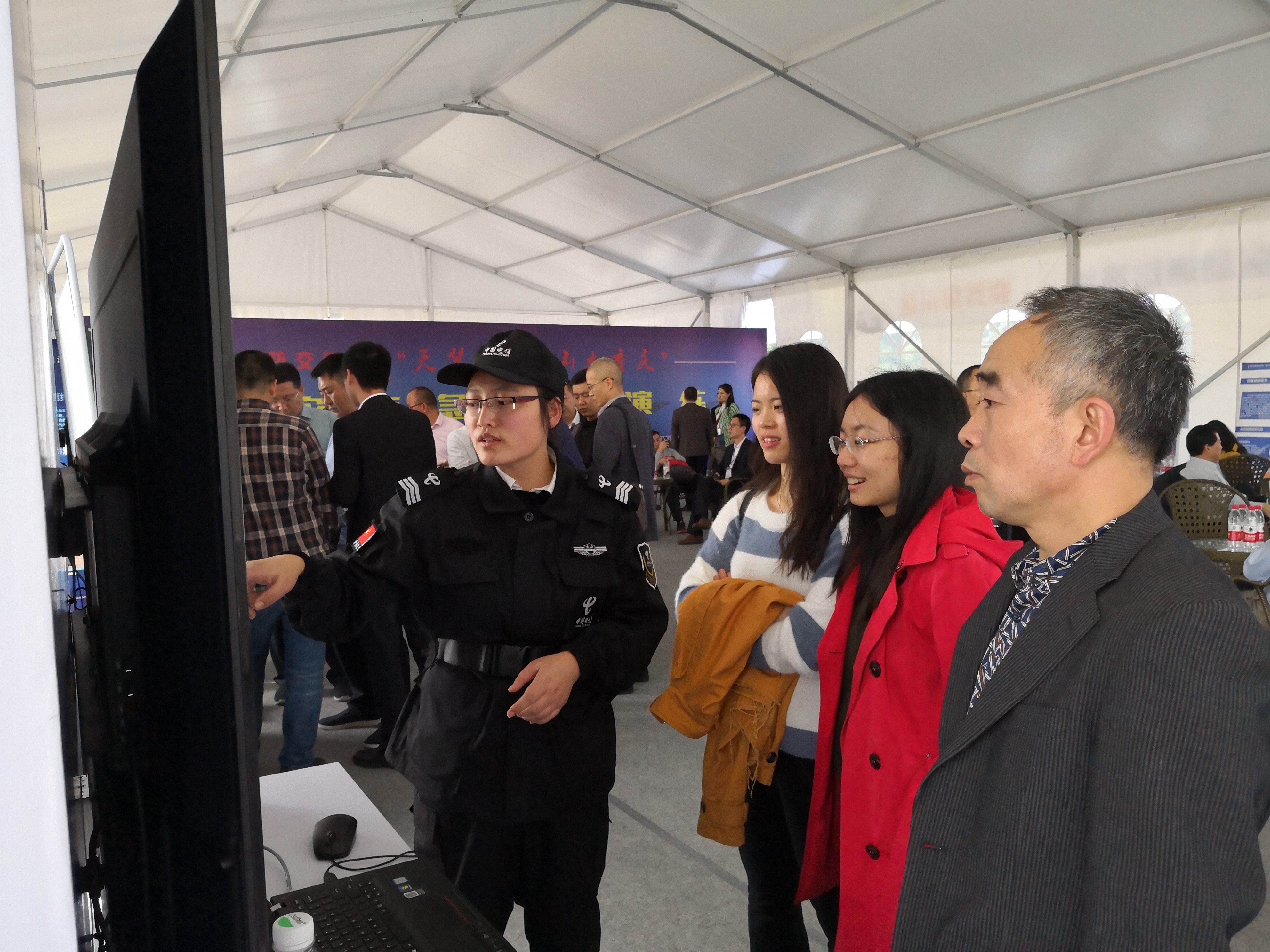 d76aba0272ce935235510bfa569bd475.jpg d76aba0272ce935235510bfa569bd475.jpg