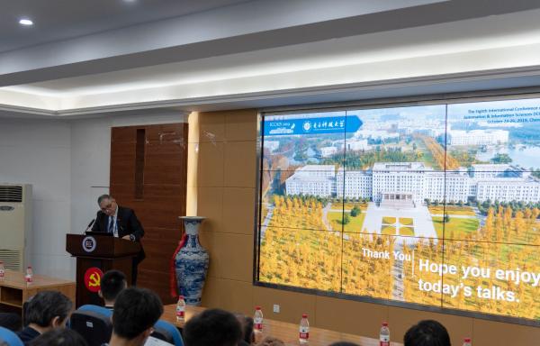 皇家墨尔本理工大学教授 Reza Hoseinnezhad.JPG 皇家墨尔本理工大学教授 Reza Hoseinnezhad.JPG